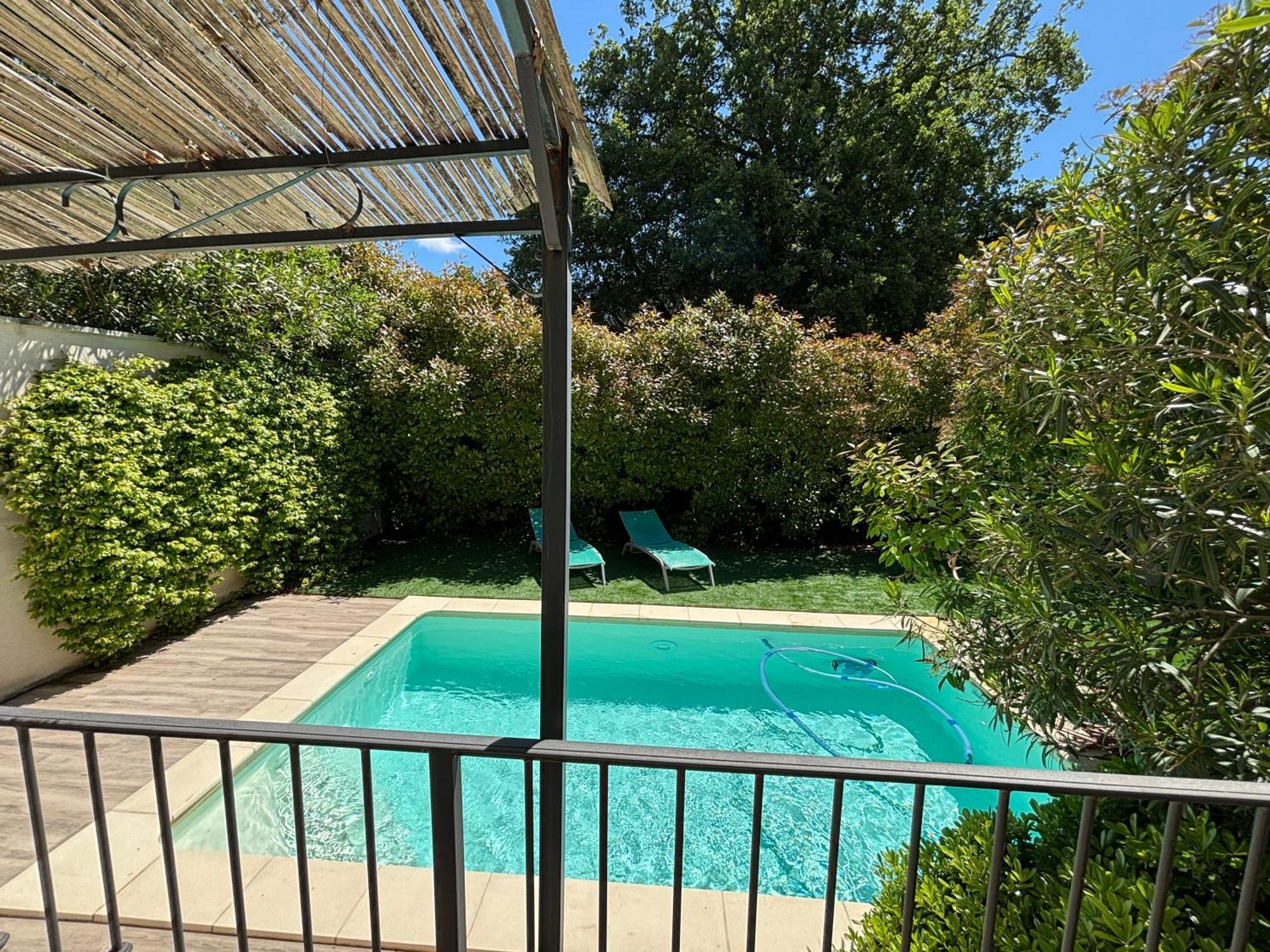 Les Jardins Du Castelas - Piscines, Jardins Et Spas Privatifs Uchaux Екстериор снимка