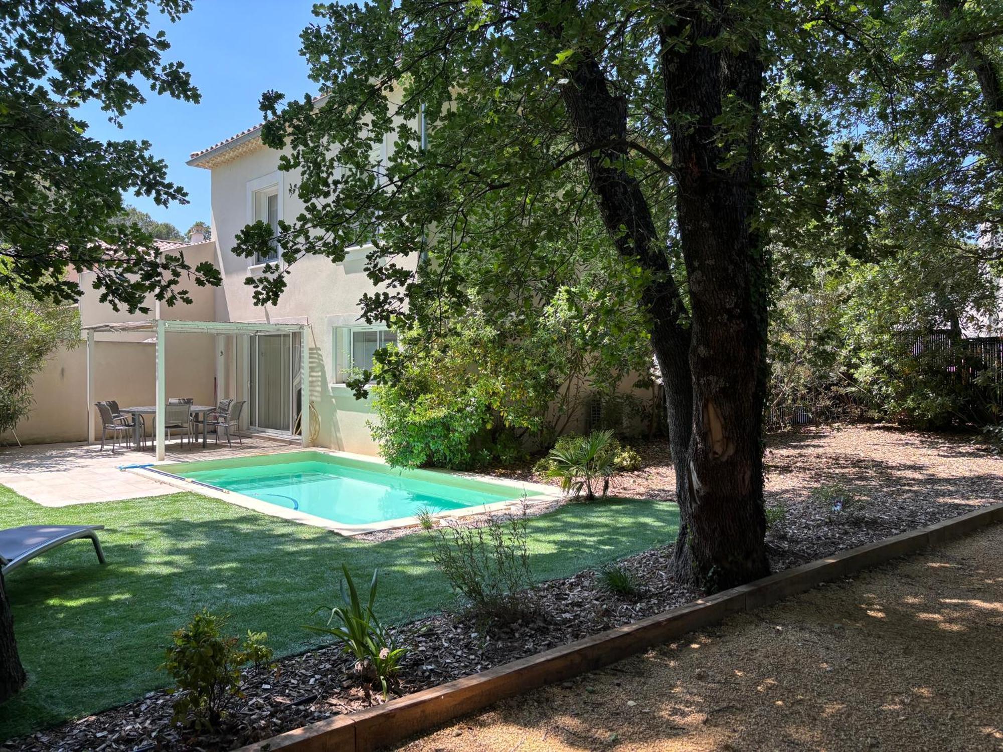 Les Jardins Du Castelas - Piscines, Jardins Et Spas Privatifs Uchaux Екстериор снимка