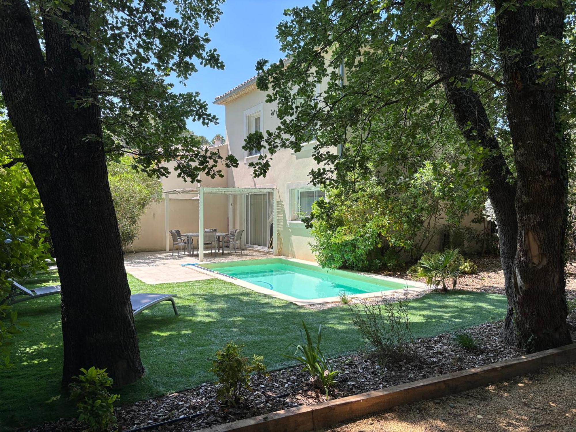 Les Jardins Du Castelas - Piscines, Jardins Et Spas Privatifs Uchaux Екстериор снимка